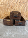 Petite caisse en bois ancienne avec poignée métal