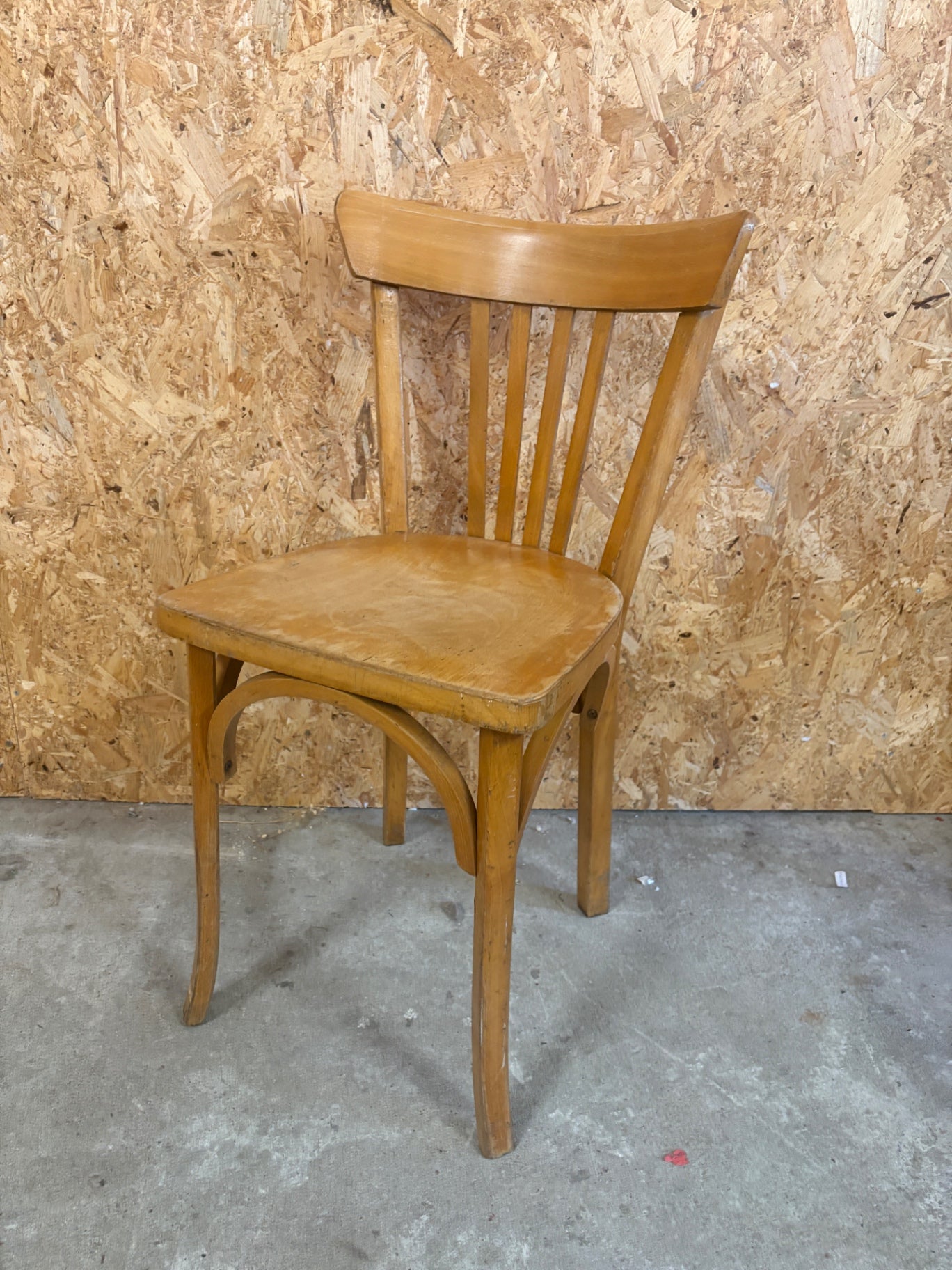 Chaise bistrot Joséphine en bois courbé